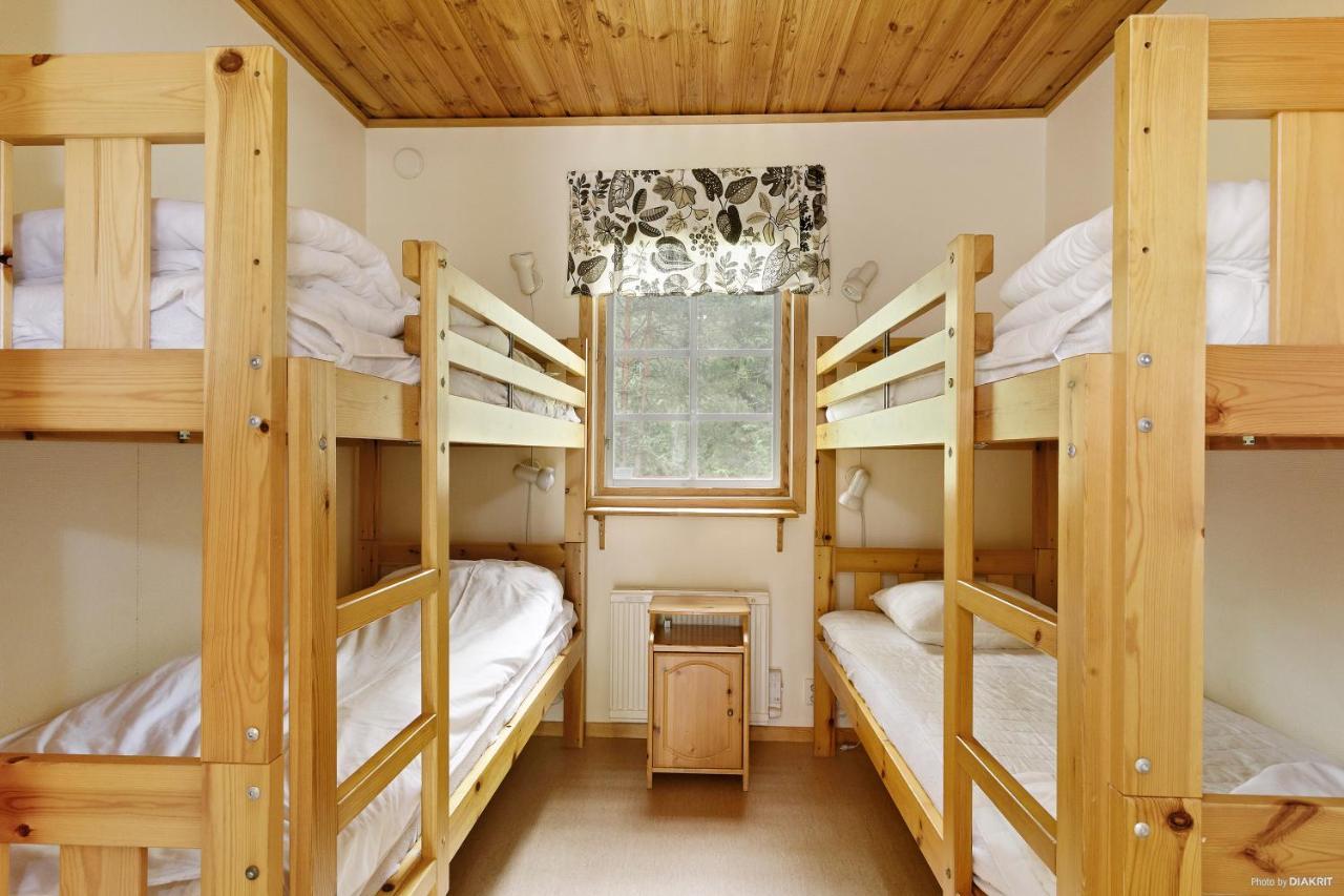 Отель First Camp Mellsta-Borlaenge Экстерьер фото