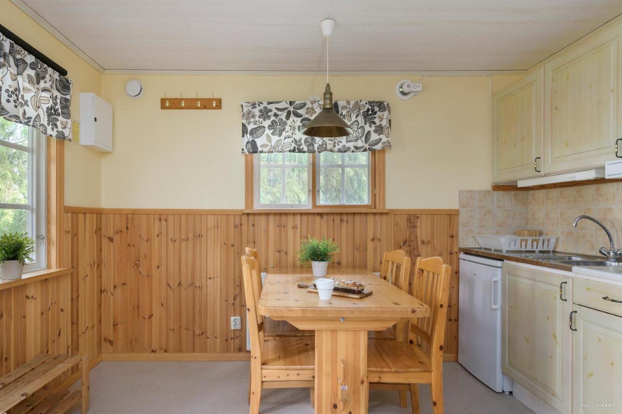 Отель First Camp Mellsta-Borlaenge Экстерьер фото