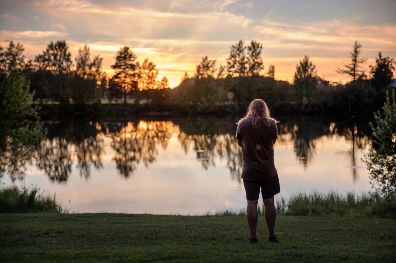 Отель First Camp Mellsta-Borlaenge Экстерьер фото